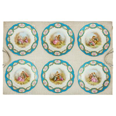  S vres Porcelain Manufacture Nationale de S vres Large antique French S vres style porcelain dessert service with a travel case