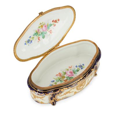  S vres Porcelain Manufacture Nationale de S vres S vres Style Gilt and Hand Painted Porcelain Casket
