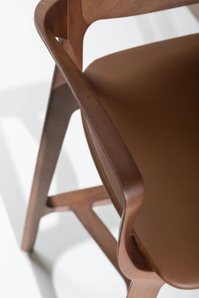  SIMONINI AURORA SA3 SOLID BACK WALNUT STRUCTURE LEATHER SEATING WARMS