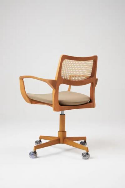  SIMONINI Modern Style Aurora office chair in solid wood caning back leather seat