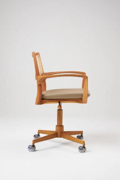  SIMONINI Modern Style Aurora office chair in solid wood caning back leather seat