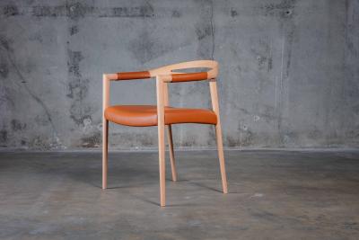  SOLA ARMCHAIR