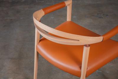  SOLA ARMCHAIR