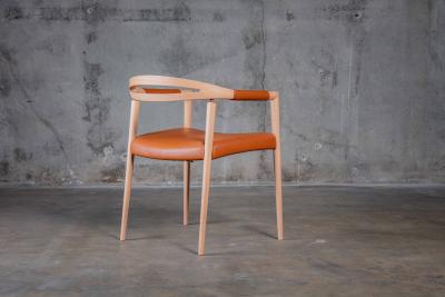  SOLA ARMCHAIR