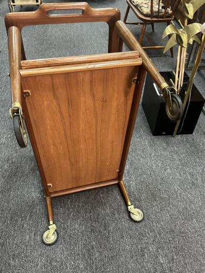  Salca MODERNIST MID CENTURY ITALIAN TEAK AND BRASS BAR CART BY SALCA
