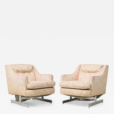  Saporiti Pair of Saporiti Silver Polished Metal Beige Zig Zag Upholstered Armchairs