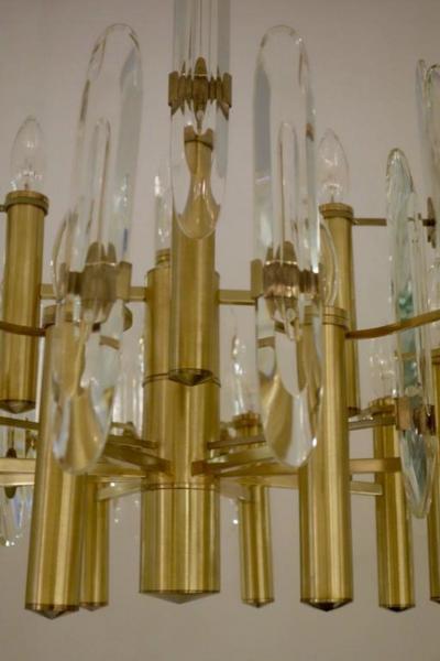  Sciolari Lighting Italian Mid Century Sciolari 12 Light Brass and Crystal Chandelier