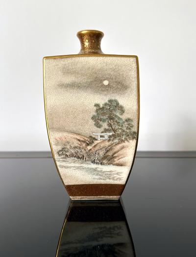  Seikozan Fine Japanese Satsuma Vase with Superb Decoration by Seikozan