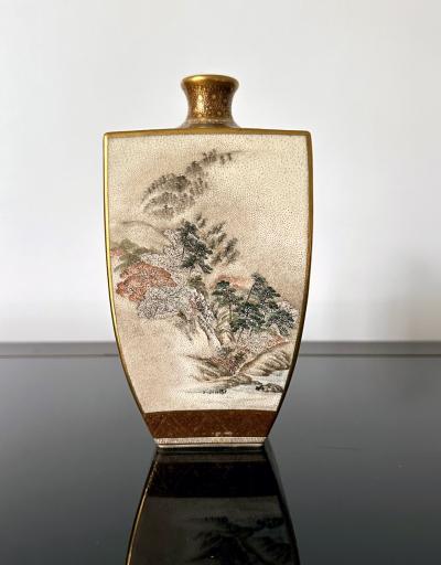  Seikozan Fine Japanese Satsuma Vase with Superb Decoration by Seikozan