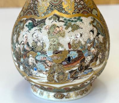  Seikozan Pair of Fine Miniature Satsuma Vase with Moriage Enamel Decoration by Seikozan