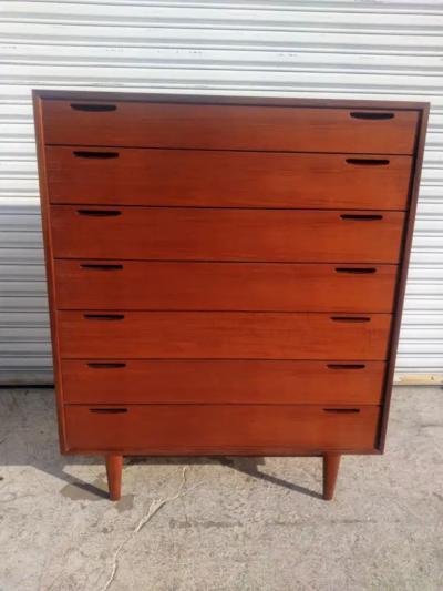  Selig Furniture Co Selig Furniture Scandinavian Teak Chest of Drawers
