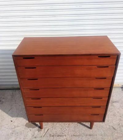  Selig Furniture Co Selig Furniture Scandinavian Teak Chest of Drawers