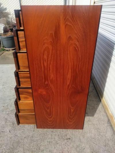  Selig Furniture Co Selig Furniture Scandinavian Teak Chest of Drawers