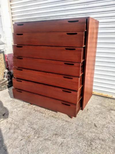  Selig Furniture Co Selig Furniture Scandinavian Teak Chest of Drawers