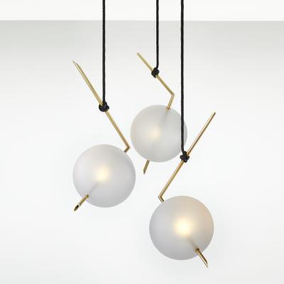  Silvio Mondino Studio Nuvola BOLD Three Lights Stardust White Contemporary Chandelier Handblown Glass