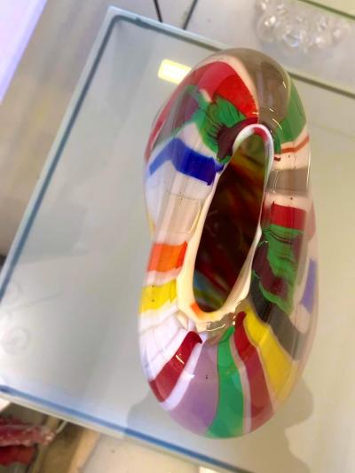  SimoEng Contemporary Vase in Milky White Murano Style Glass With Multicolored Reeds
