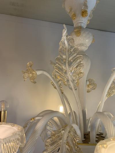  SimoEng Milky and Gold Murano Glass Chandelier With Flowers and Leaves