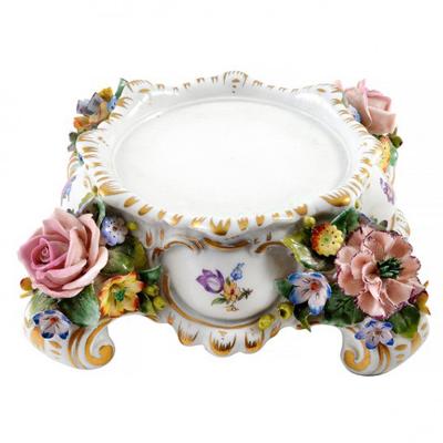  Sitzendorf Porcelain Manufactory 1901 Sitzendorf Porcelain Vase with Parrot Finial Germany