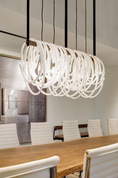  SkLO Lasso Chandelier