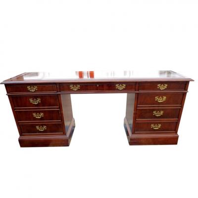  Sligh Furniture 72 Sligh Mahogany Kneehole Credenza Desk