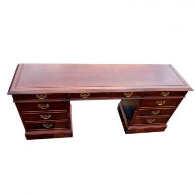  Sligh Furniture 72 Sligh Mahogany Kneehole Credenza Desk