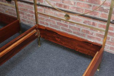  Sormani Pair of Vintage Italian Mahogany and Brass Beds by Carlo de Carli for Sormani
