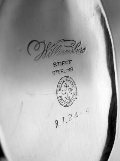  Stieff Pair of Stieff Williamsburg Sterling Silver Colonial Candlesticks