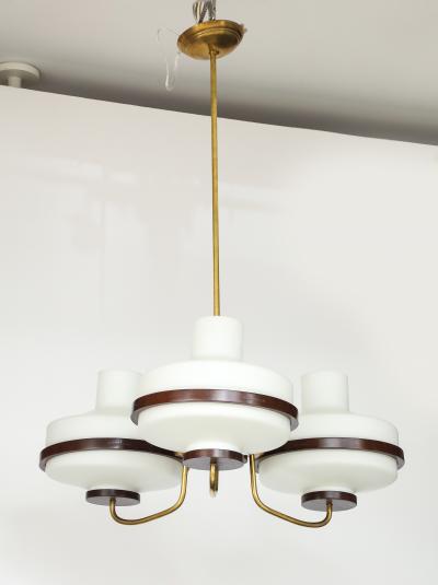  Stilnovo 1960s Stilnovo Style Walnut And Brass Italian Chandelier