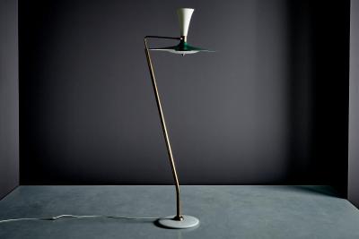  Stilnovo Elegant Floorlamp in the Manner of Stilnovo with white Marble Base
