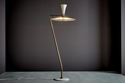  Stilnovo Elegant Floorlamp in the Manner of Stilnovo with white Marble Base