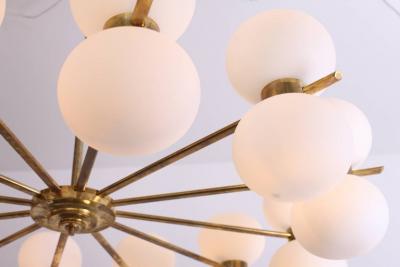 Stilnovo Exceptional Large Murano Glass and Brass Chandelier in the Manner of Stilnovo