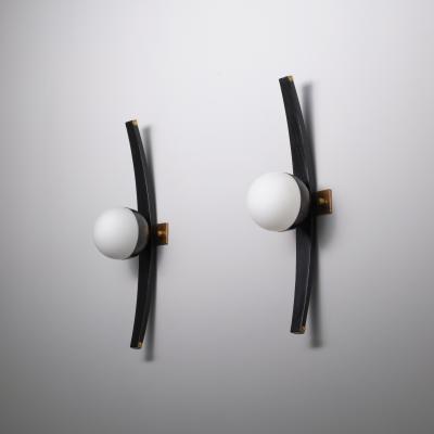  Stilnovo Pair of 1950s Italian Stilnovo Sconces in Brass Black Lacquered Wood and steel