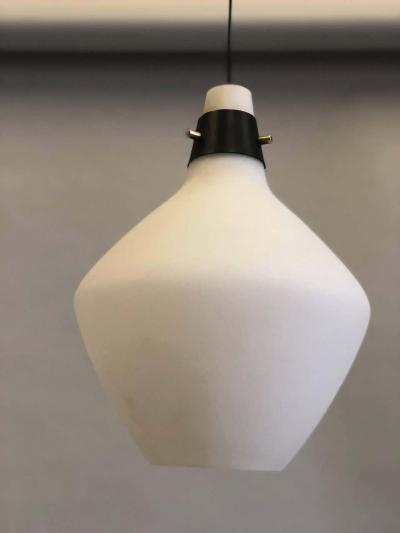  Stilnovo Pair of Italian Mid Century Modern Glass Pendants Suspension Fixtures