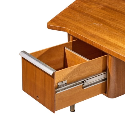  Stow Davis Furniture Co Stow Davis Mid Century Walnut Boomerang Executive Desk