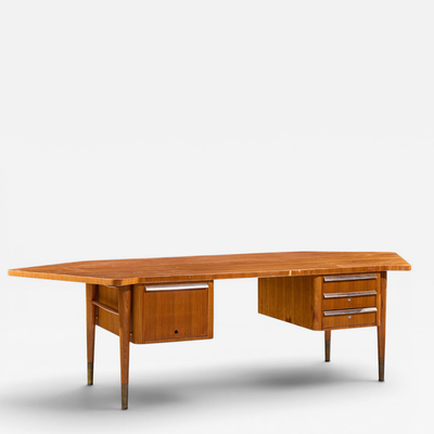 Stow Davis Furniture Co Stow Davis Mid Century Walnut Boomerang Executive Desk