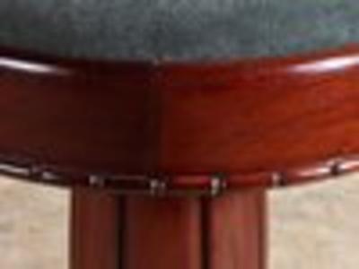  Sue et Mare Sue et Mare stool