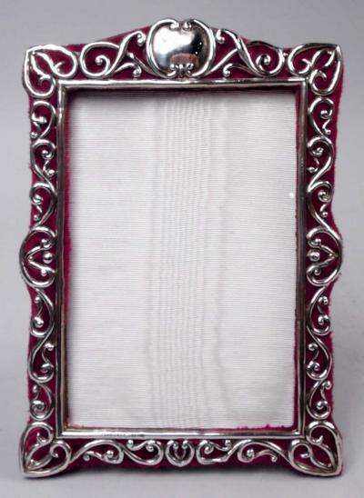  Syner Beddoes Antique English Edwardian Classical Sterling Silver Picture Frame 1901