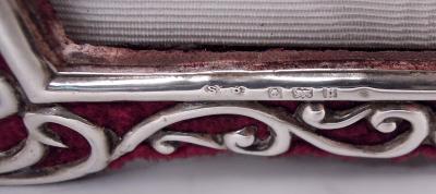  Syner Beddoes Antique English Edwardian Classical Sterling Silver Picture Frame 1901