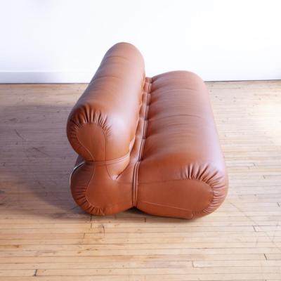  Tacchini A Luxurious Tacchini Orsola Cognac Leather Sofa 