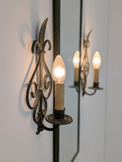 Taidetakomo Hakkarainen Set of Wrought Iron Wall Mirror Lamps Attr Taidetakomo Hakkarainen 1930s