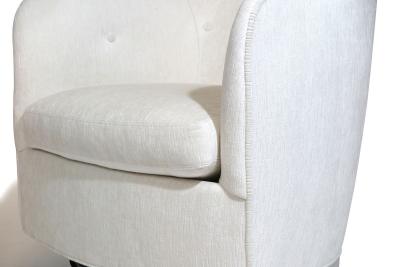  Thayer Coggin Swivel Tilt Chrome Base Lounge Chairs by Milo Baughman for Thayer Coggin