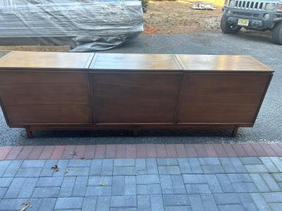  Thomasville Furniture Handsome 3 Piece Tamerlane Credenza Bar Cabinet Room Divider Mid Century Modern