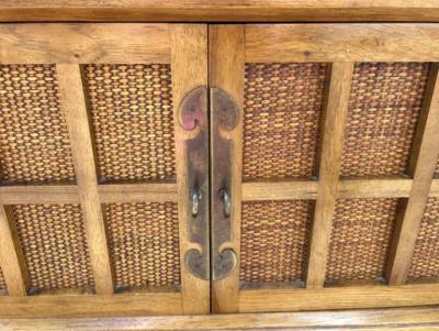  Thomasville Furniture Handsome Pair Thomasville Burl Wood Caned Front Night Stands Mid Century Modern