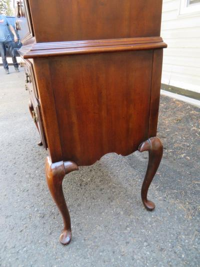  Thomasville Furniture Thomasville Queen Anne Bonnet Top Maple Highboy Tall Chest of Drawers Dresser