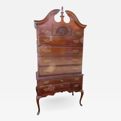  Thomasville Furniture Thomasville Queen Anne Bonnet Top Maple Highboy Tall Chest of Drawers Dresser