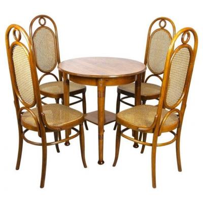  Thonet 20th Century Art Nouveau Thonet Seating Set 4 Chairs With Table AT circa 1915