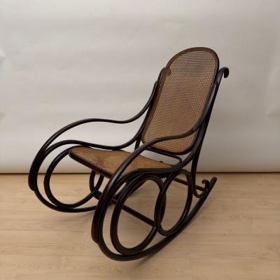  Thonet Art Nouveau Bentwood Rocking Chair by Thonet Austria circa 1900