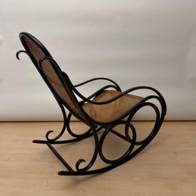 Thonet Art Nouveau Bentwood Rocking Chair by Thonet Austria circa 1900