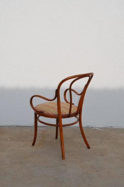 Thonet Set of Four Large Slender Bentwood Dining Set by Thonet