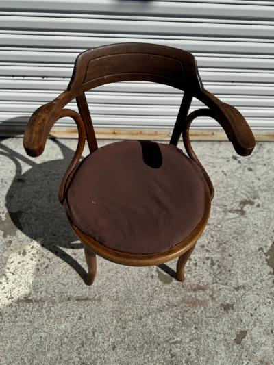  Thonet Thonet Mundus Style Bentwood Armchair